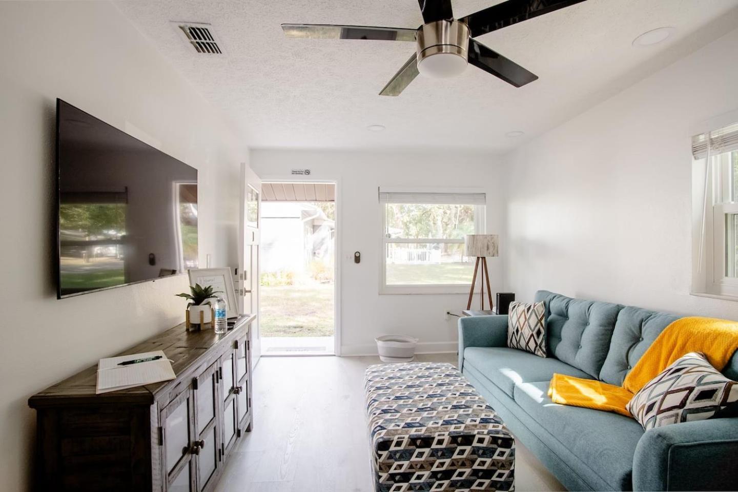 Walk Everywhere! 1-Bedroom Gem In Downtown Hub New Port Richey Exterior photo