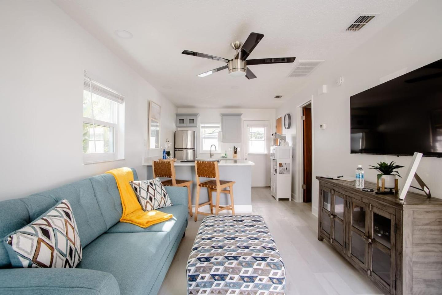 Walk Everywhere! 1-Bedroom Gem In Downtown Hub New Port Richey Exterior photo
